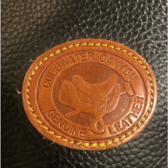 Coldwater Canyon leather bag. - Picture 5 of 7